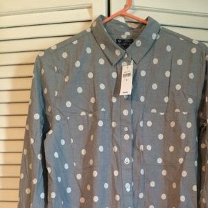Gorgeous Gap button up shirt